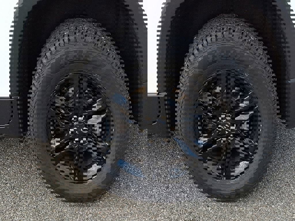 Used 2023 Chevrolet Traverse LS w/ Midnight/Sport Edition image 12