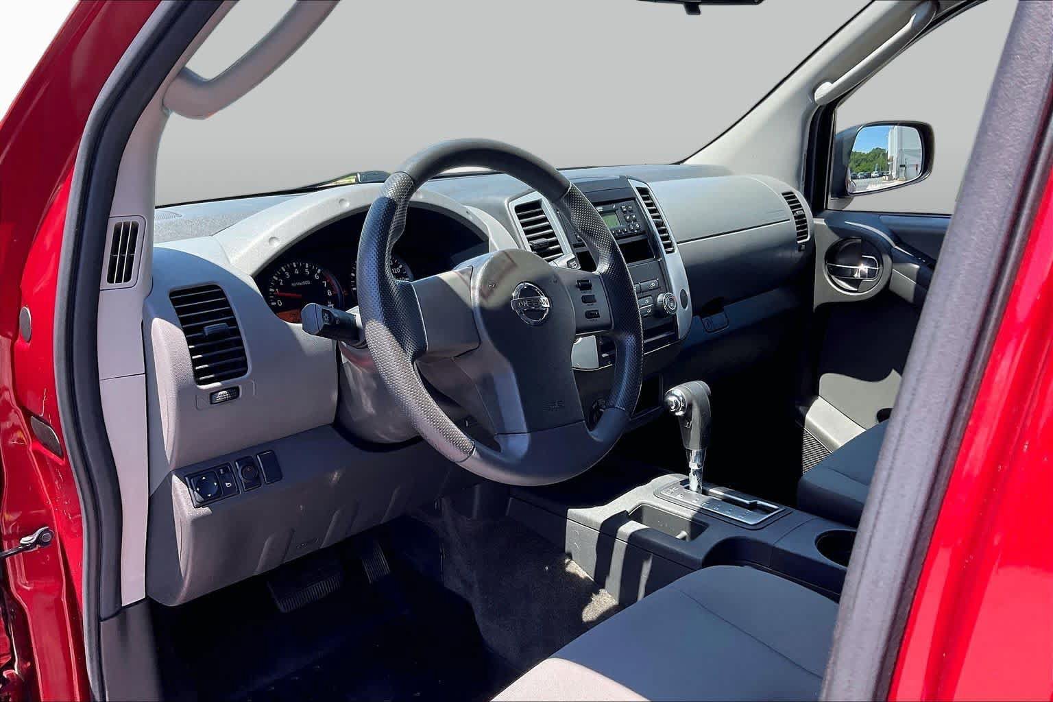 Used 2011 Nissan Xterra S AWD/4WD image 15