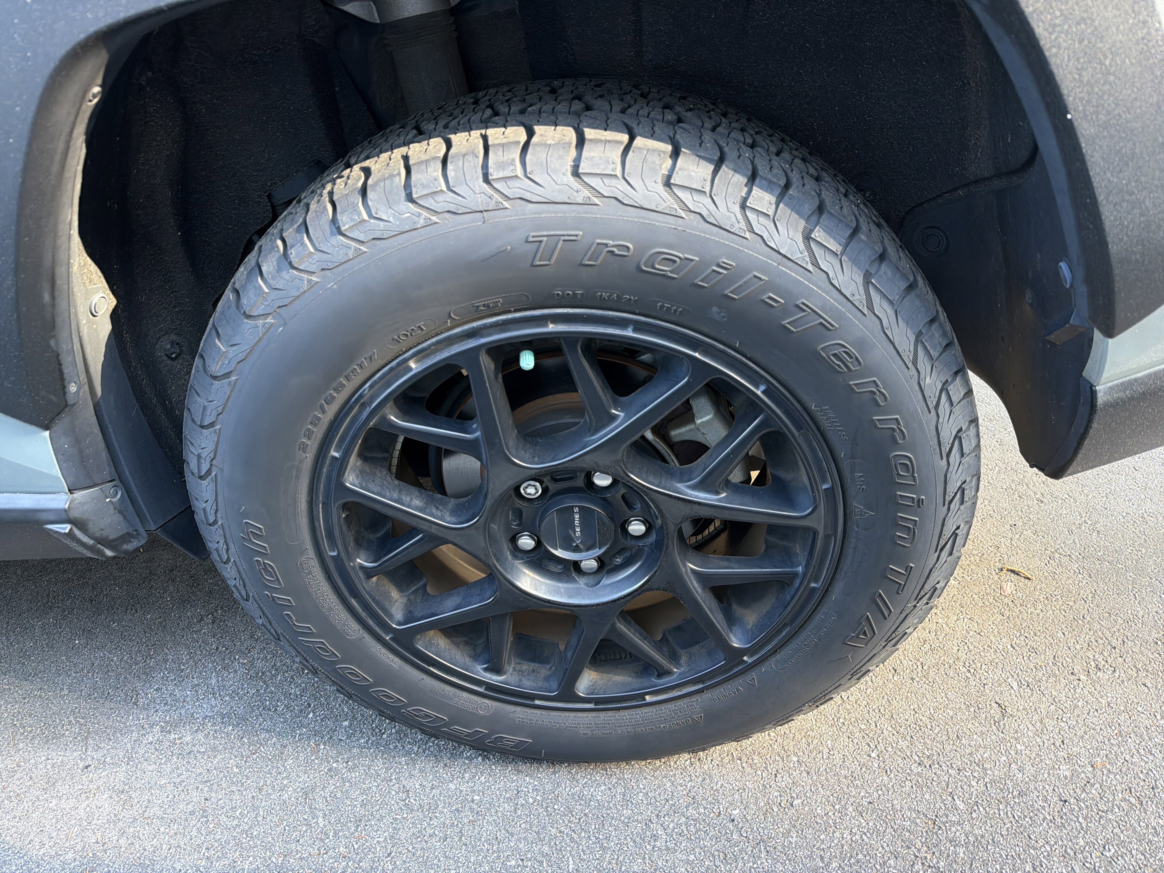 Used 2021 Toyota RAV4 XLE w/ Convenience Package image 10