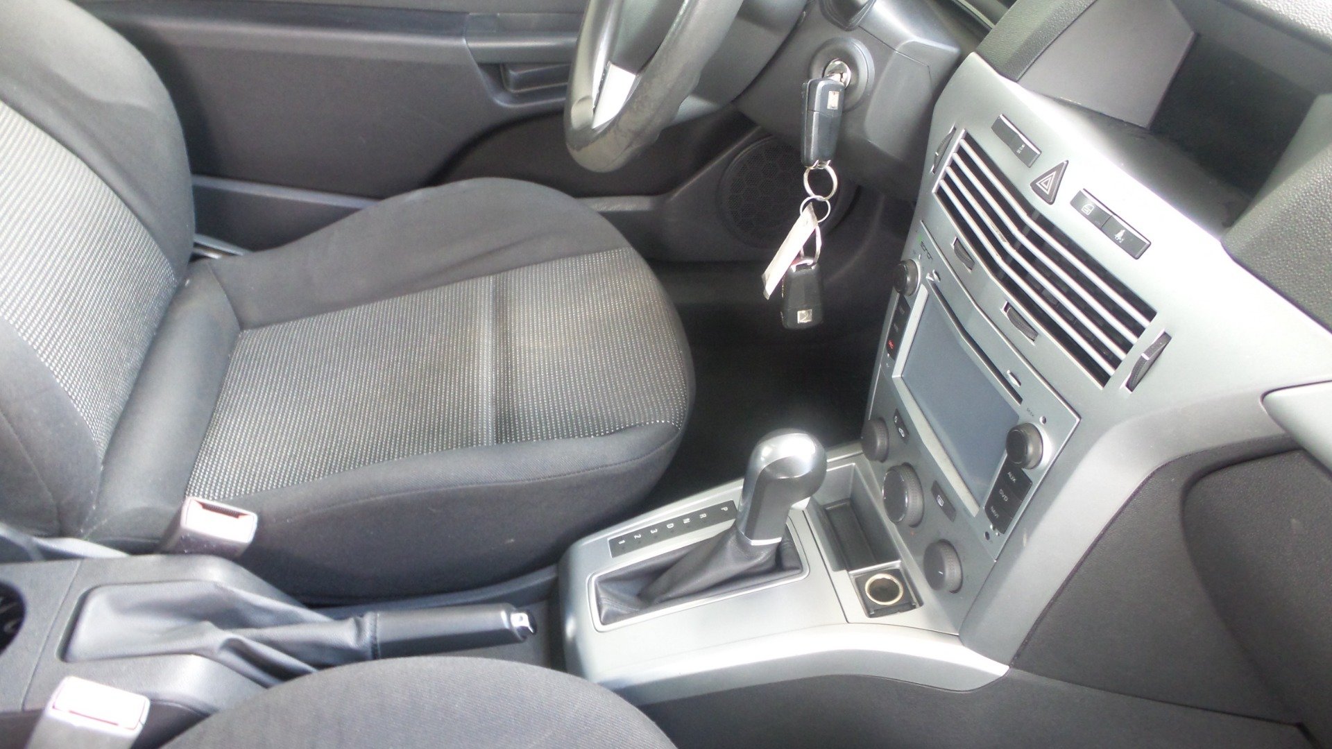 Used 2008 Saturn Astra XR FWD image 7