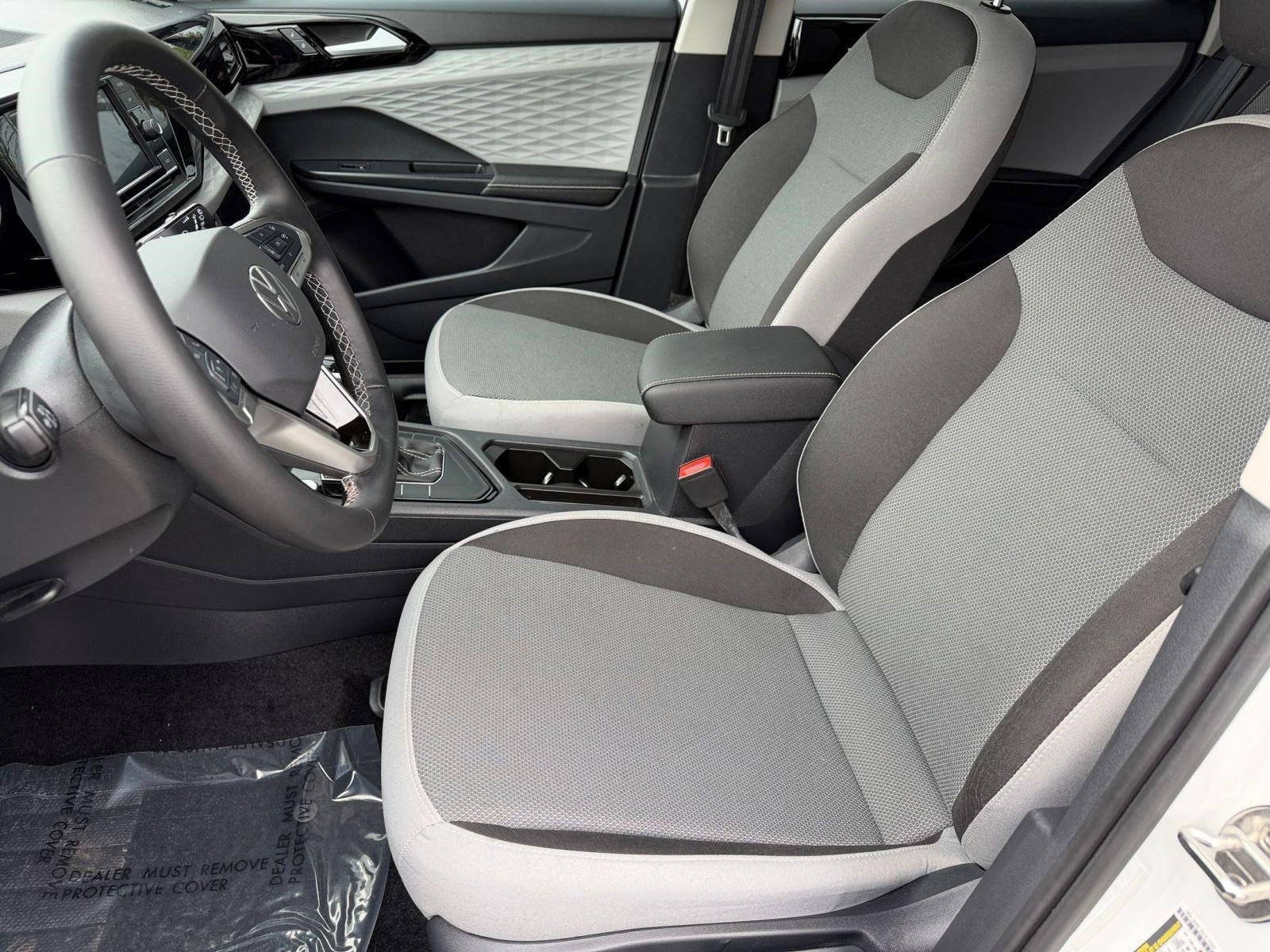 Used 2024 Volkswagen Taos S image 5