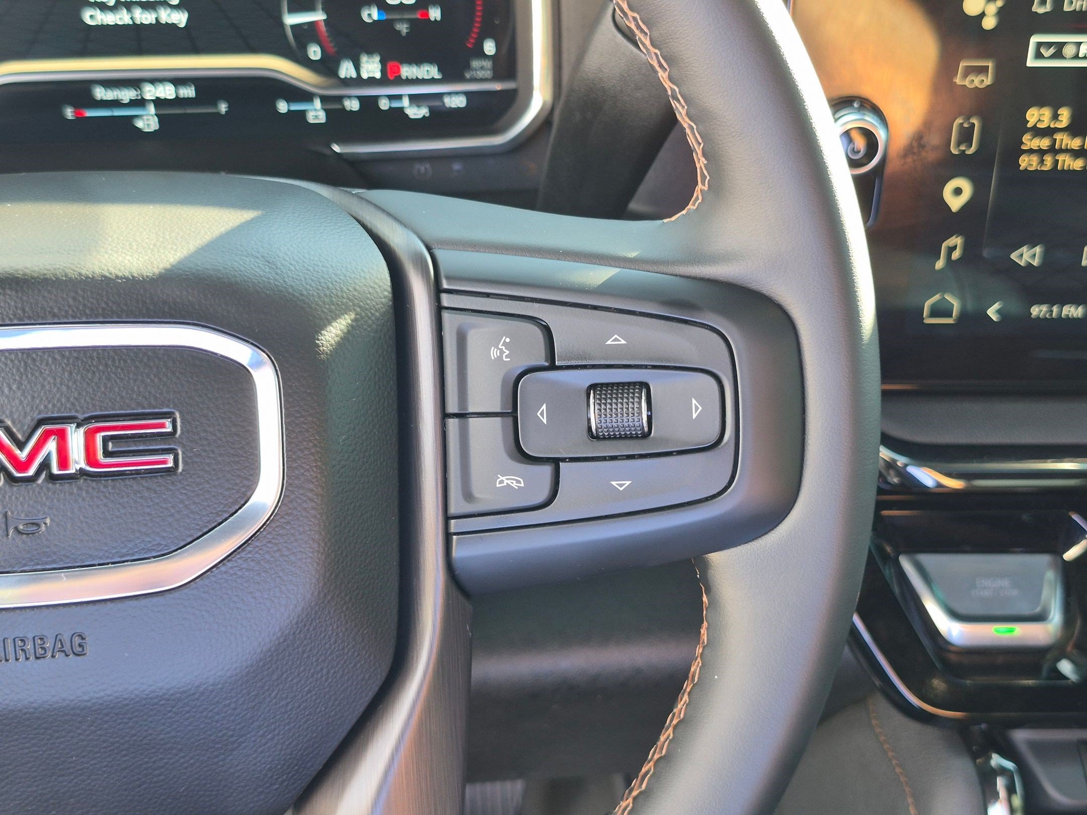 Used 2024 GMC Sierra 3500 AT4 w/ Technology Package AWD/4WD image 22