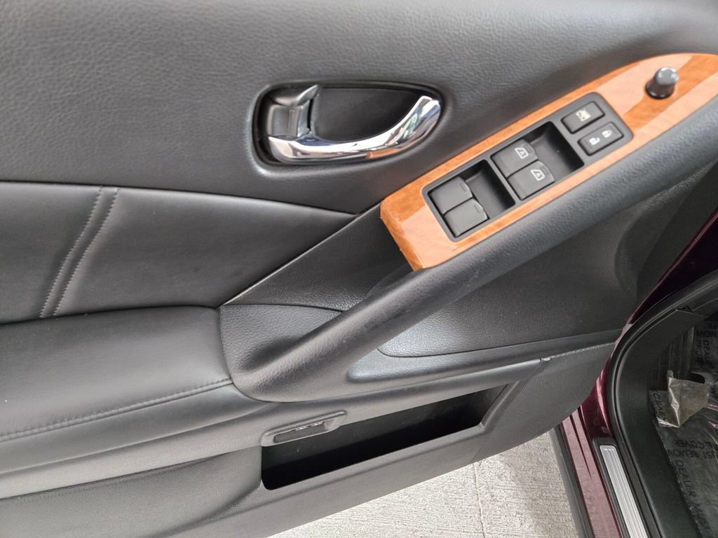 Used 2014 Nissan Murano LE w/ Platinum Edition Package AWD/4WD image 24