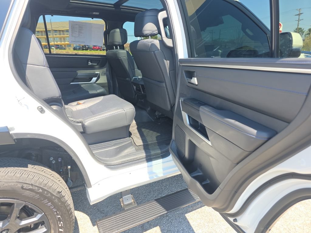 Certified 2025 Toyota Sequoia Platinum AWD/4WD image 8