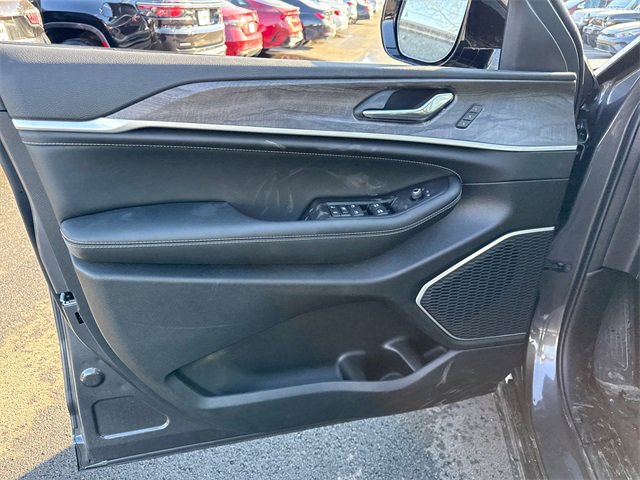 New 2026 Jeep Grand Cherokee L Limited image 13