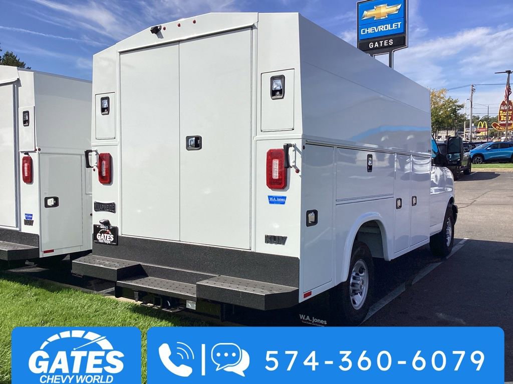 New 2025 Chevrolet Express 3500 w/ Power Convenience Package RWD image 4