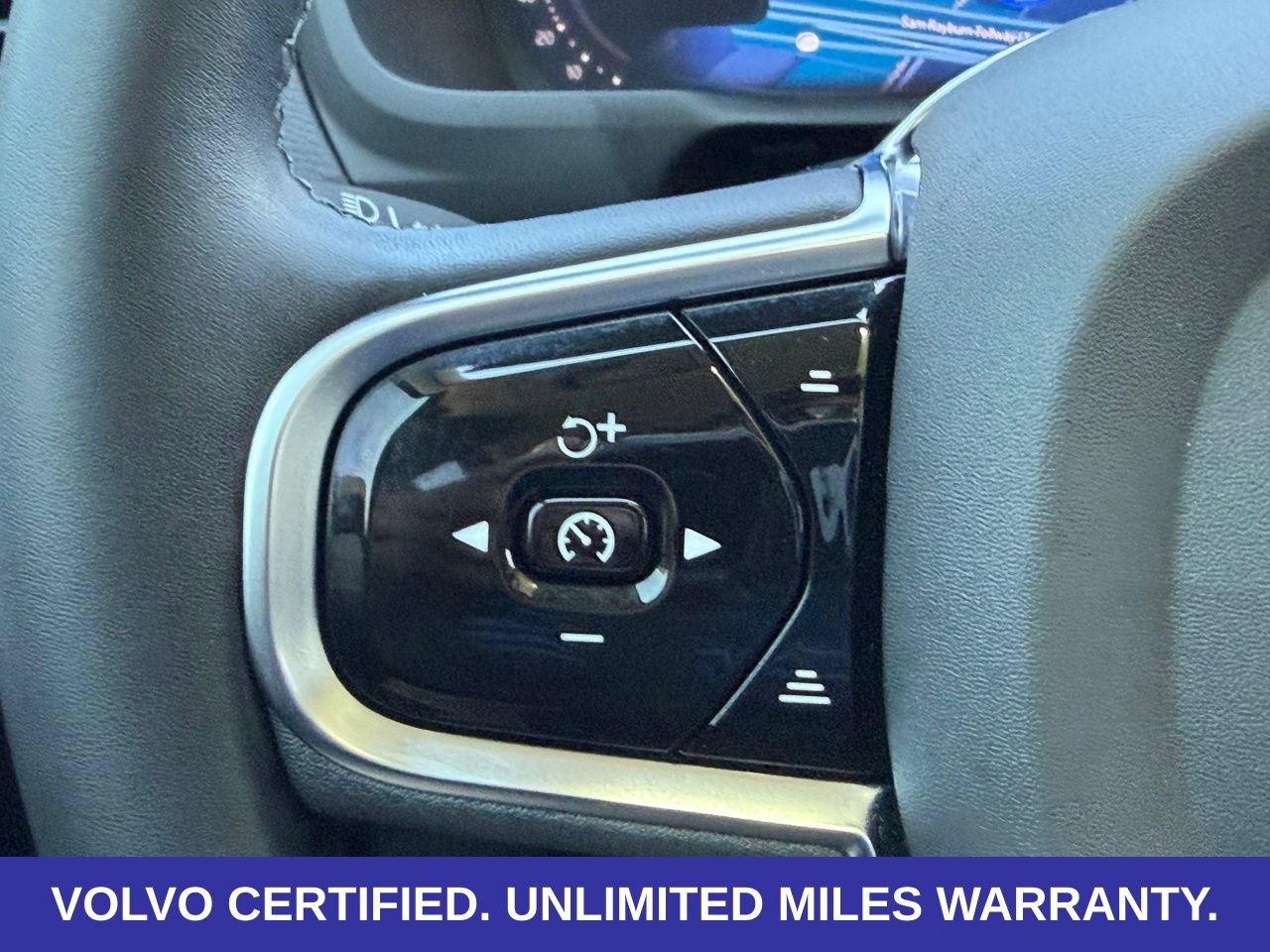 Certified 2023 Volvo XC90 B5 Core w/ Climate Package AWD/4WD image 18