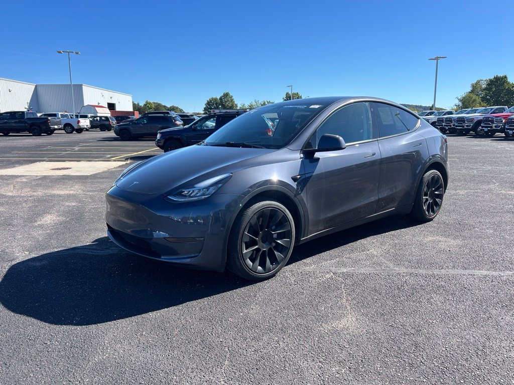 Used 2023 Tesla Model Y Long Range AWD/4WD image 4