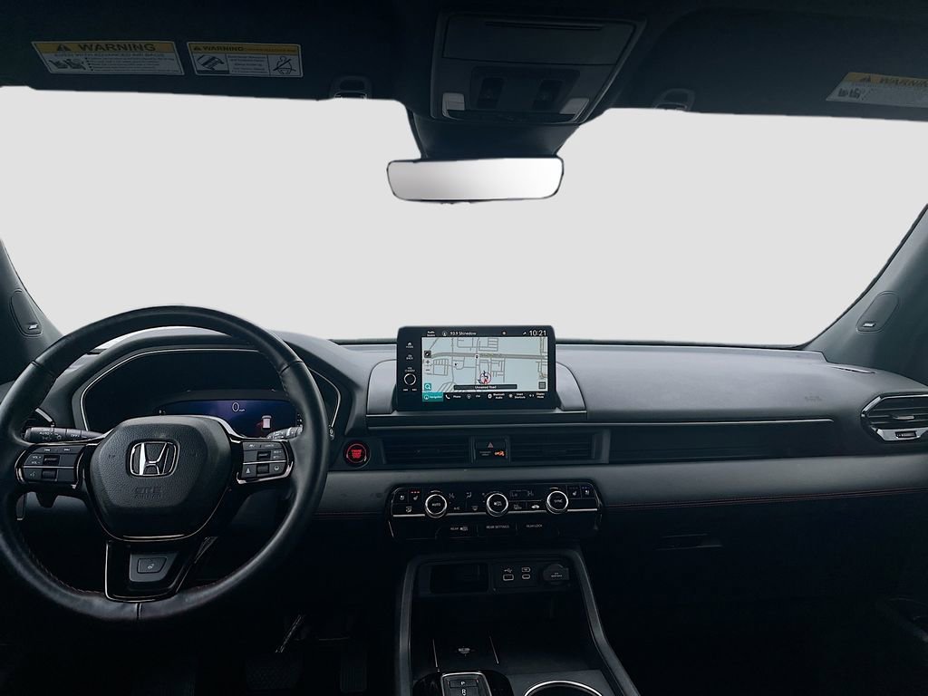 Used 2025 Honda Pilot Black Edition image 24