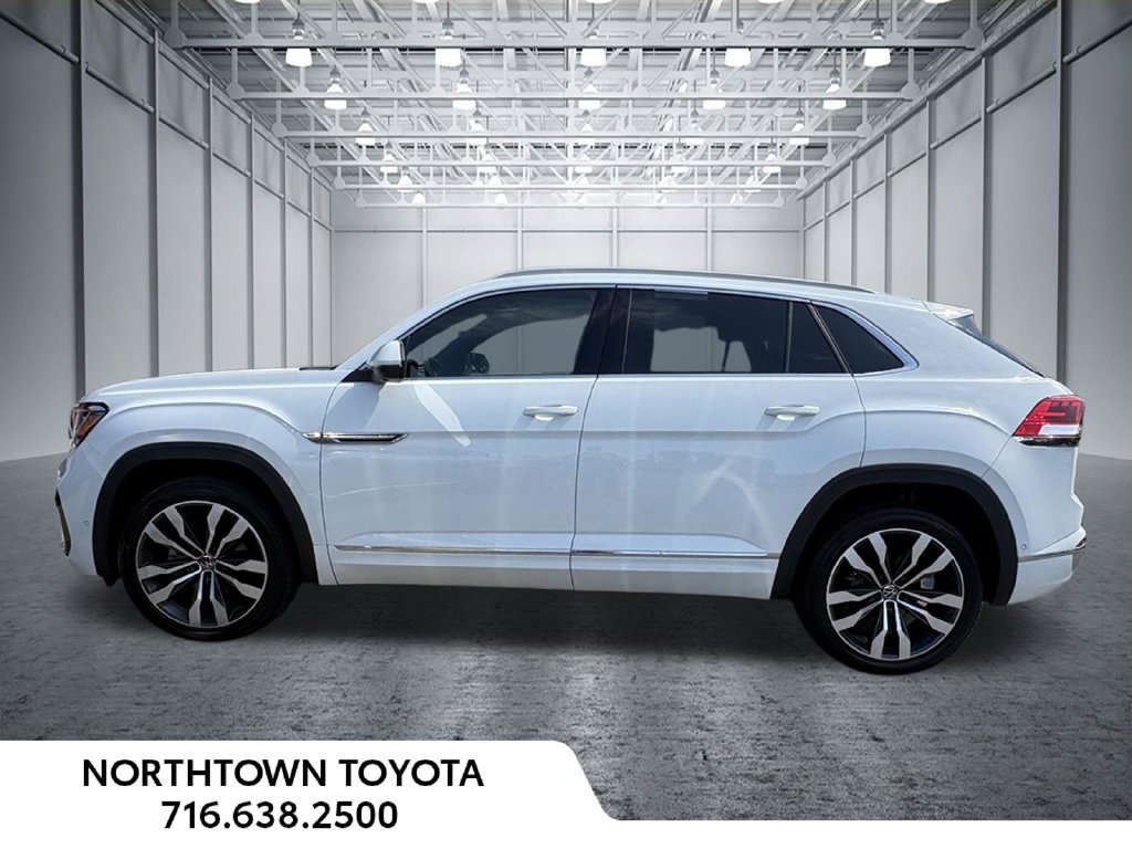 Used 2021 Volkswagen Atlas Cross Sport SEL Premium R-Line AWD/4WD image 17