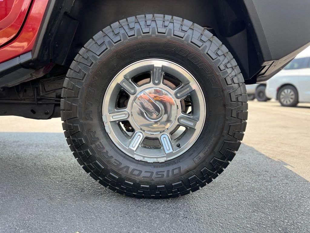 Used 2005 HUMMER H2 w/ Preferred Equipment Group AWD/4WD image 33