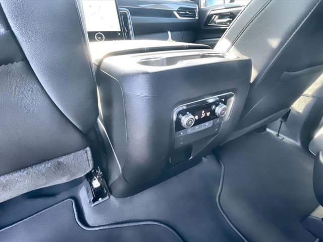 New 2026 GMC Yukon Elevation AWD/4WD image 21