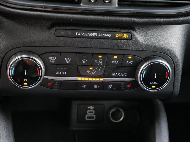 Used 2025 Ford Escape ST-Line Select AWD/4WD image 23