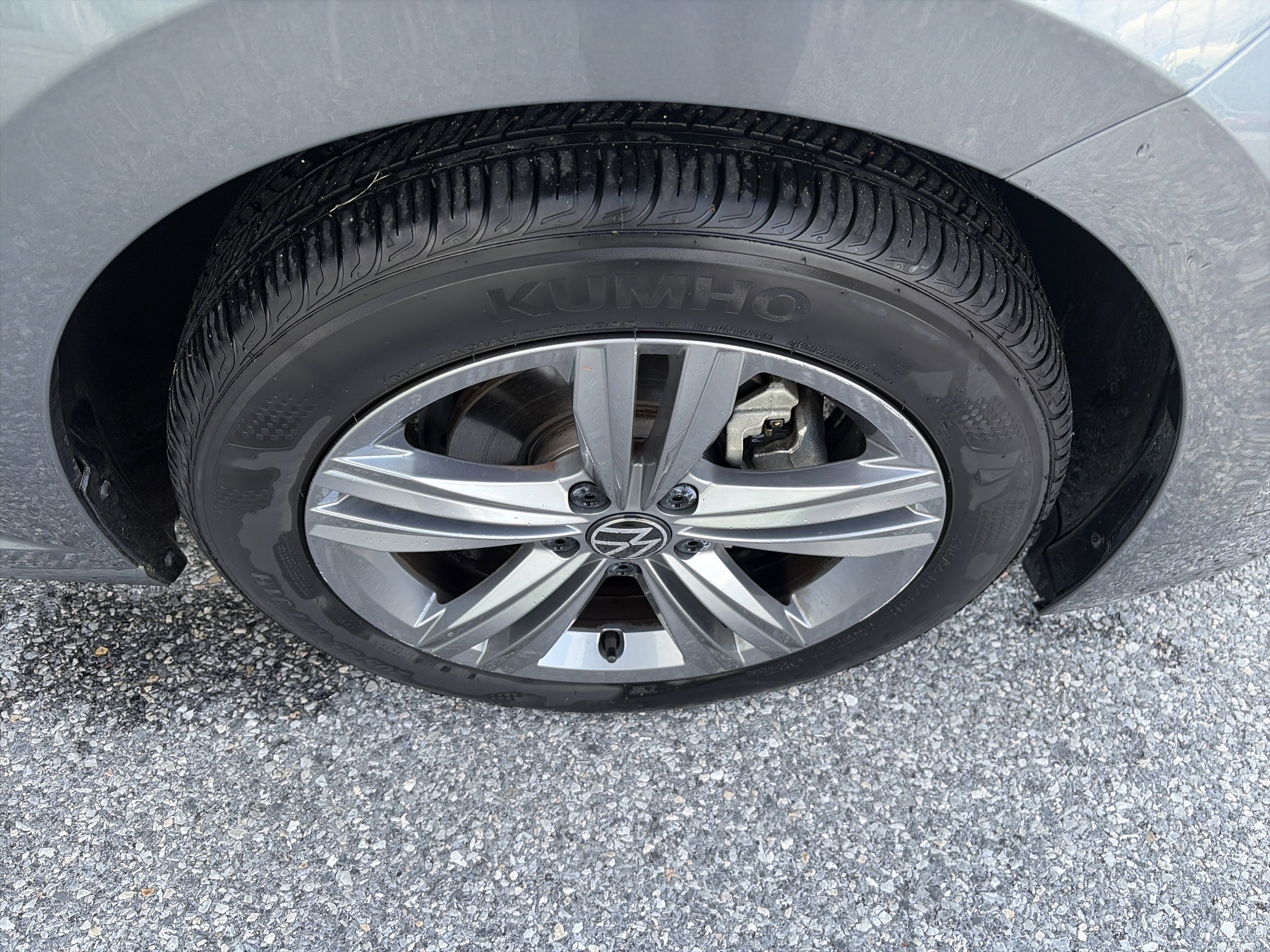 Used 2024 Volkswagen Jetta SE FWD image 12