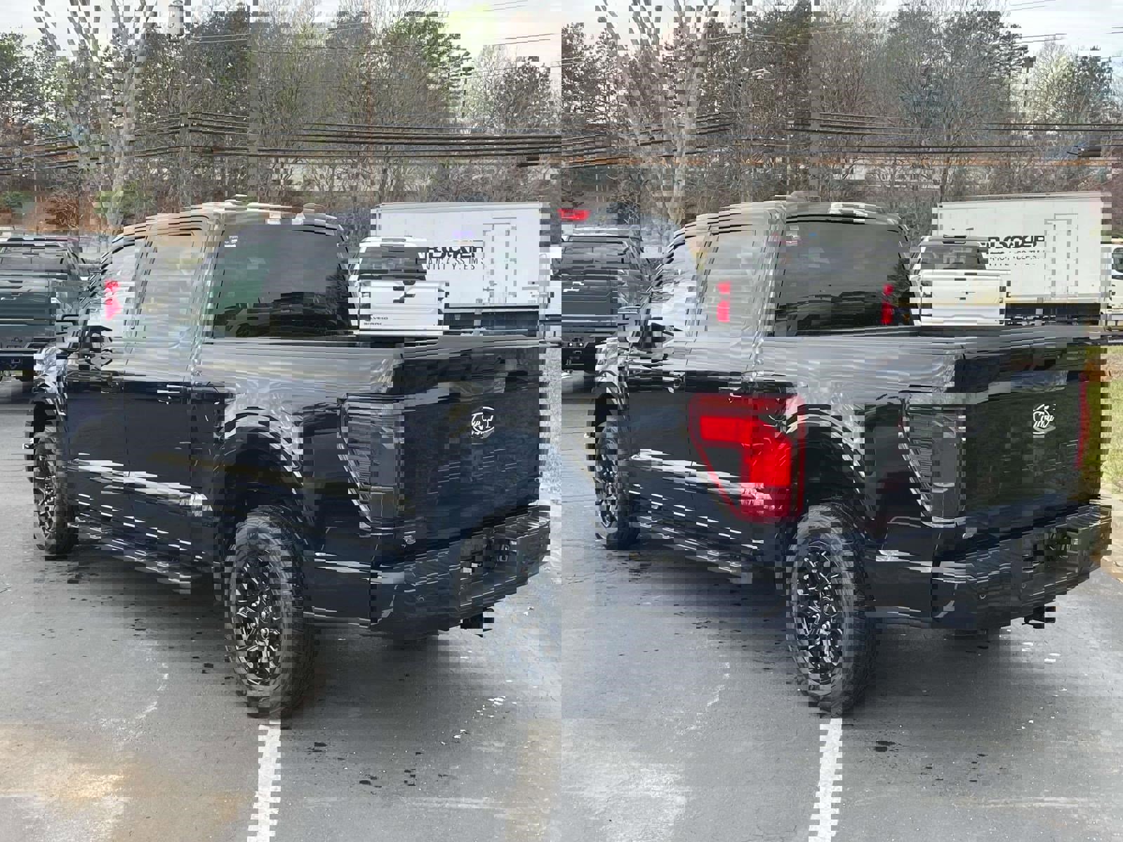 Used 2024 Ford F150 XLT w/ XLT Black Appearance Package image 7