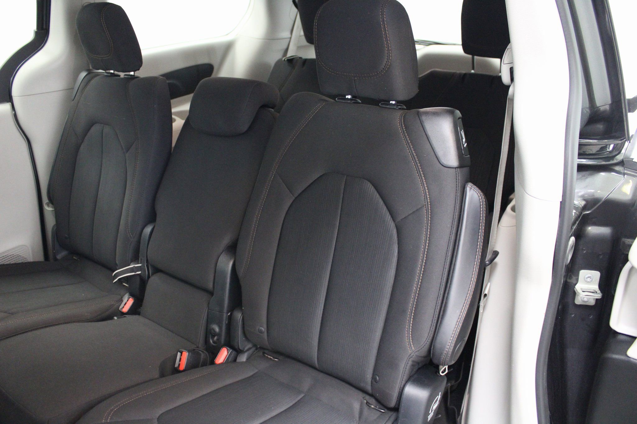 Used 2018 Chrysler Pacifica Touring Plus image 20