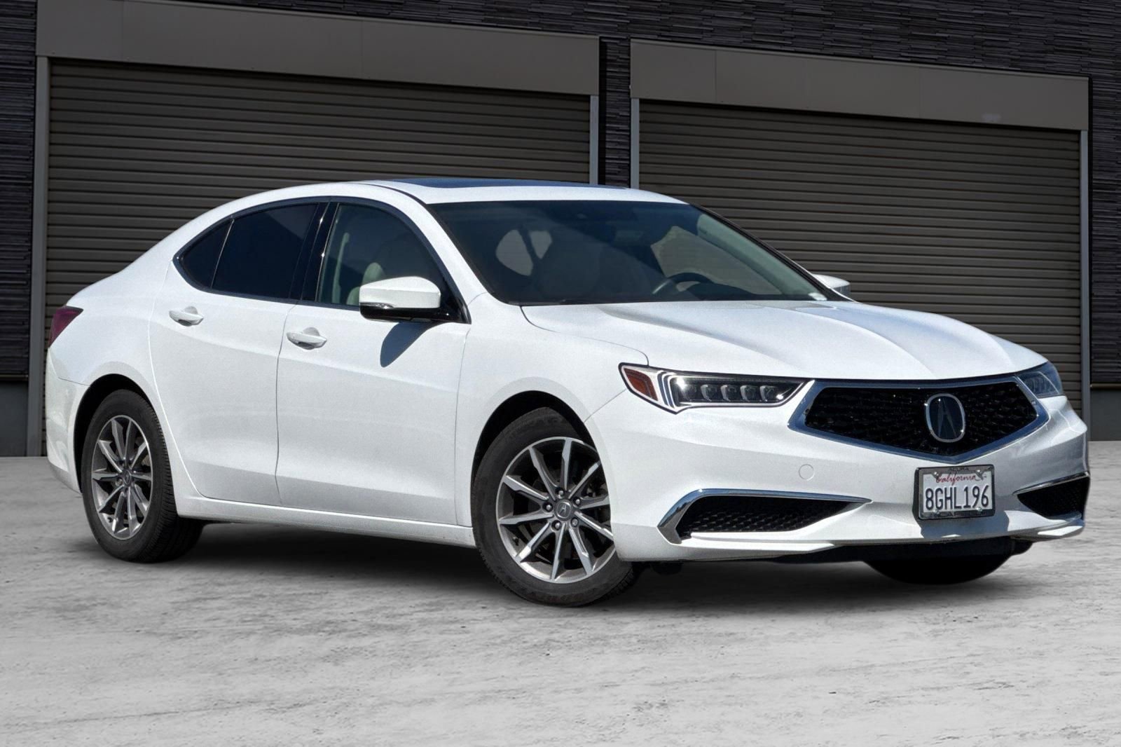 Used 2019 Acura TLX image 2