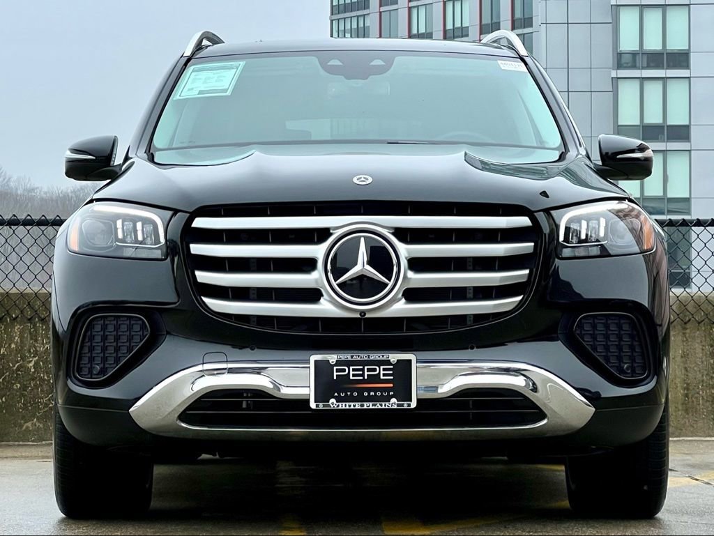 Certified 2026 Mercedes-Benz GLS 450 4MATIC image 3