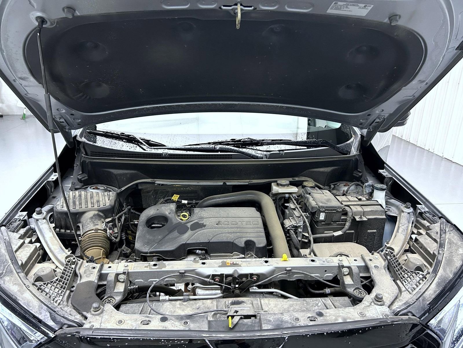 Used 2023 GMC Terrain SLE w/ Elevation Edition image 24