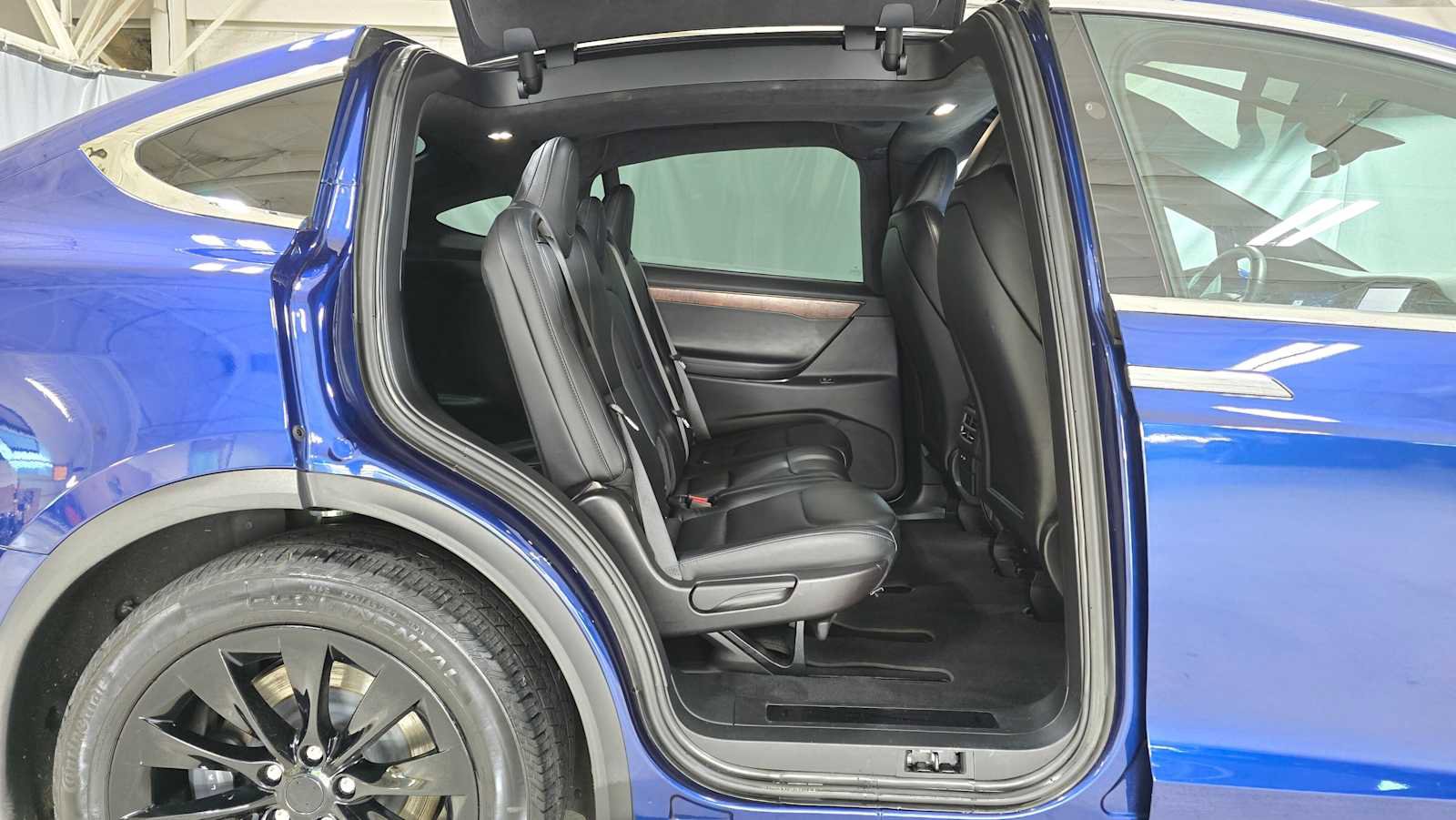 Used 2020 Tesla Model X Long Range image 12
