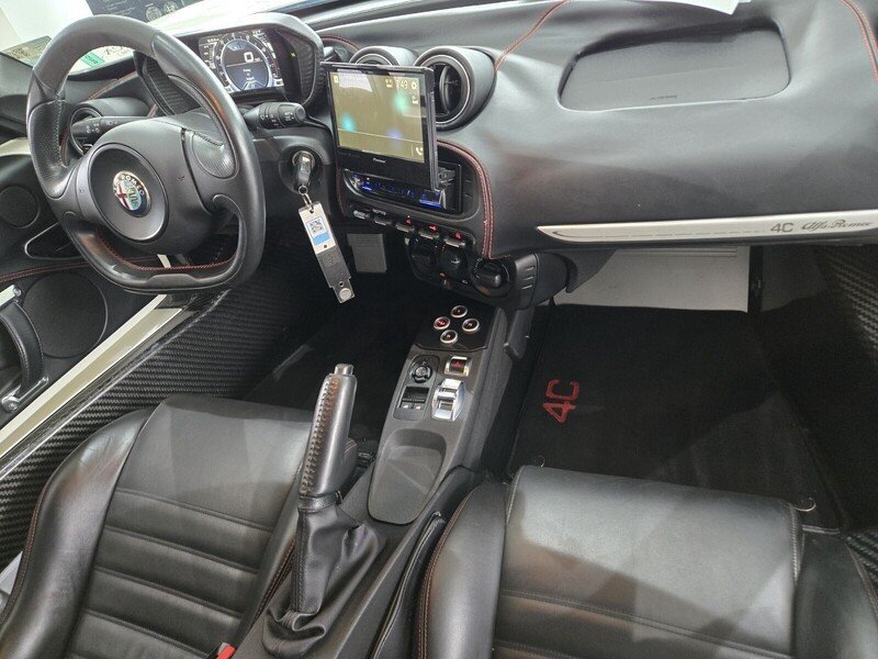 Used 2015 Alfa Romeo 4C Coupe w/ Leather Interior Group RWD image 16