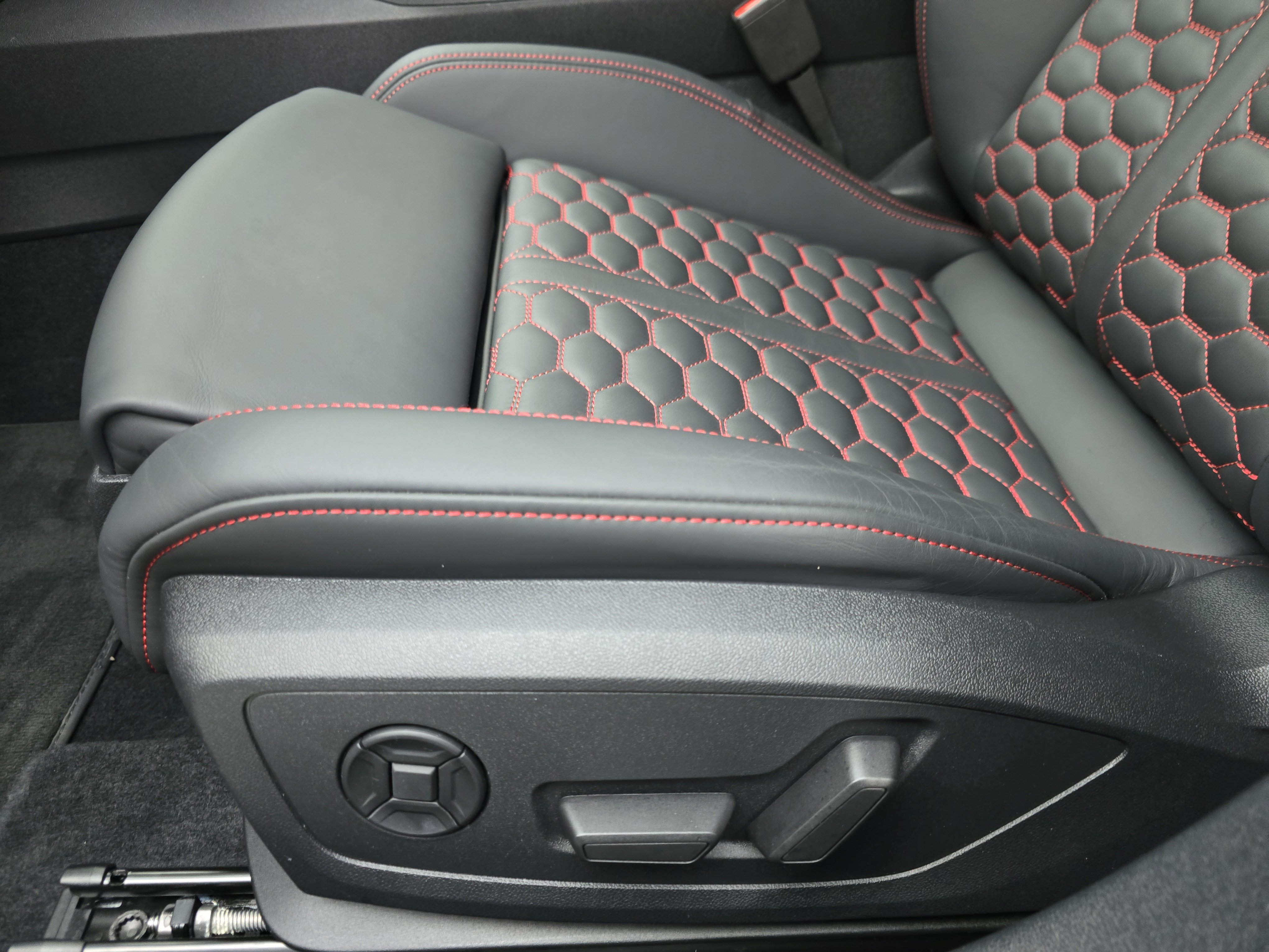 Used 2024 Audi RS 3 AWD/4WD image 28