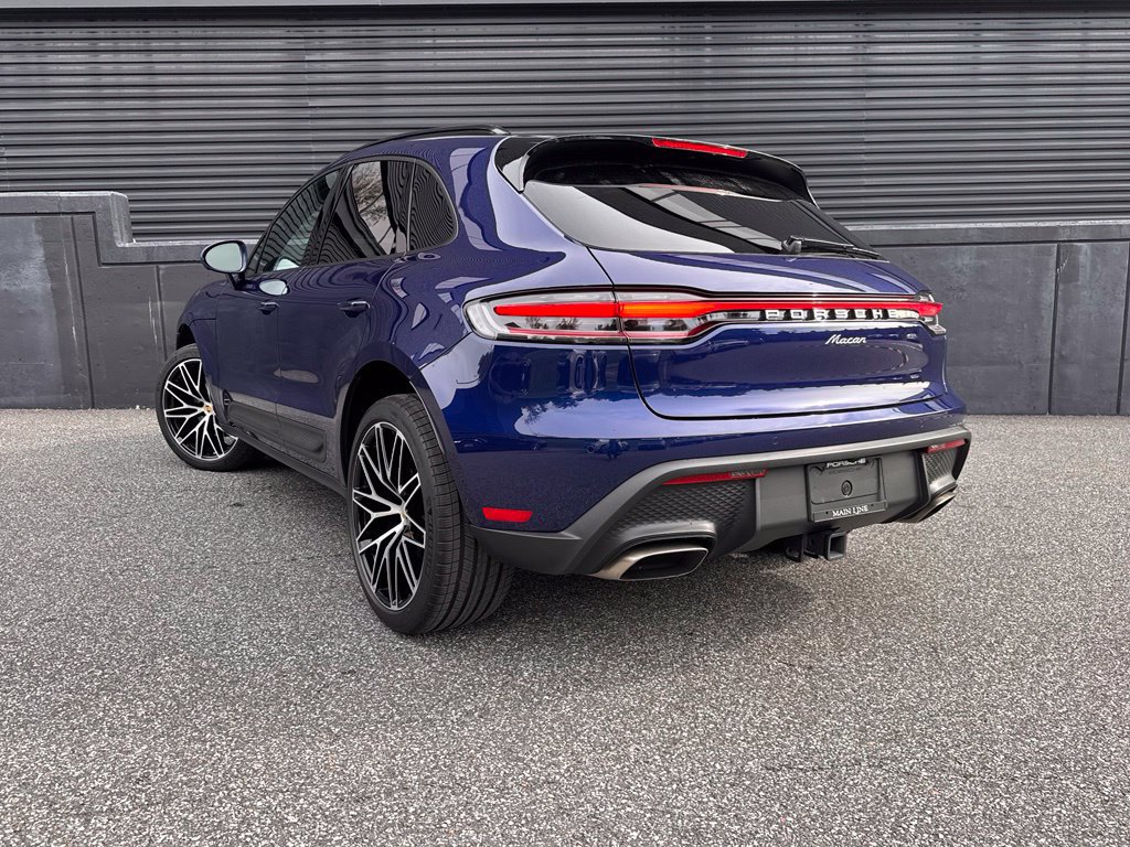 Certified 2026 Porsche Macan AWD/4WD image 8