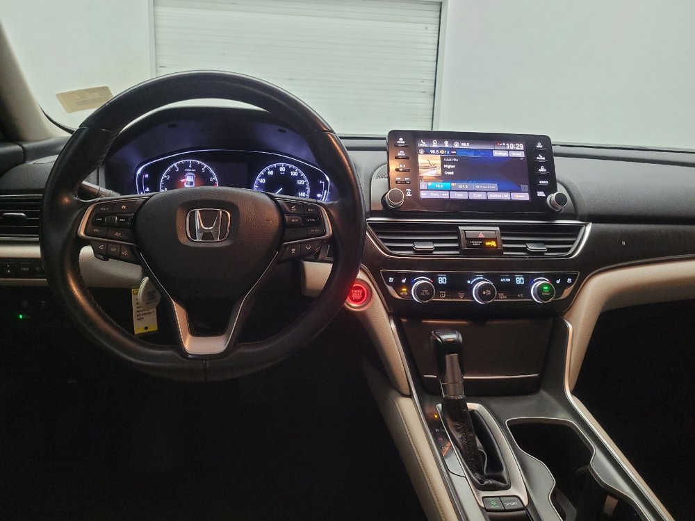 Used 2018 Honda Accord Touring image 22