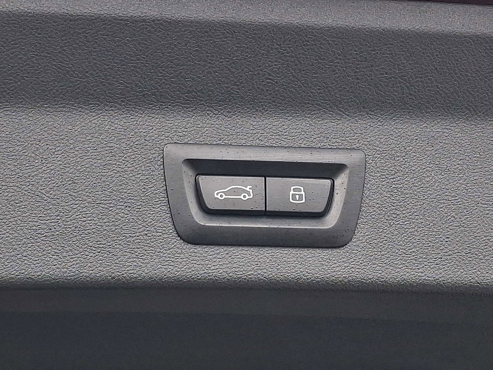 Certified 2024 BMW X3 xDrive30i w/ Premium Package image 29