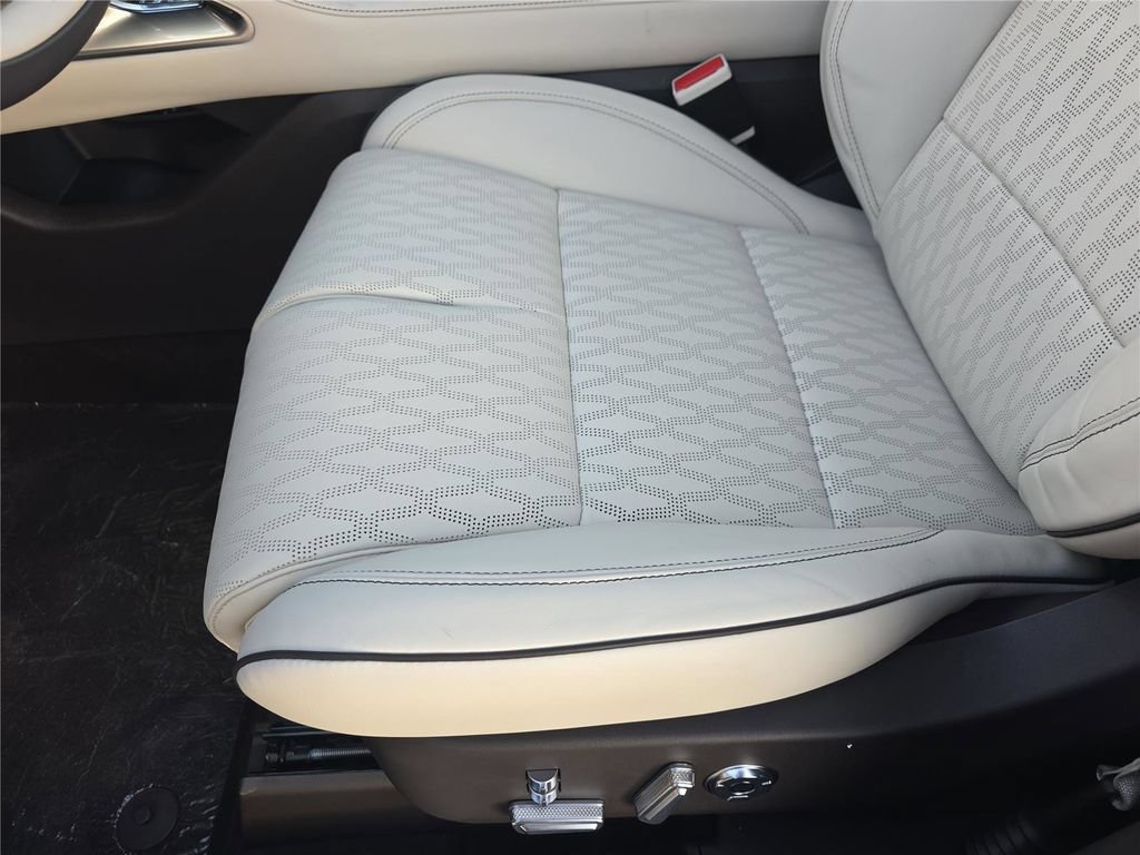 New 2026 Lincoln Nautilus Black Label AWD/4WD image 18