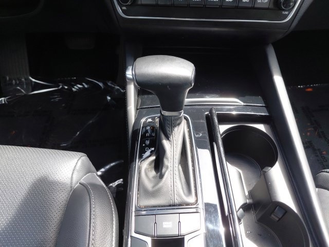Used 2019 Kia Cadenza Technology FWD image 18