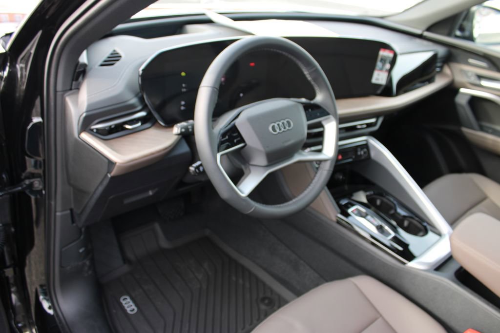 New 2025 Audi Q5 Premium Plus image 44