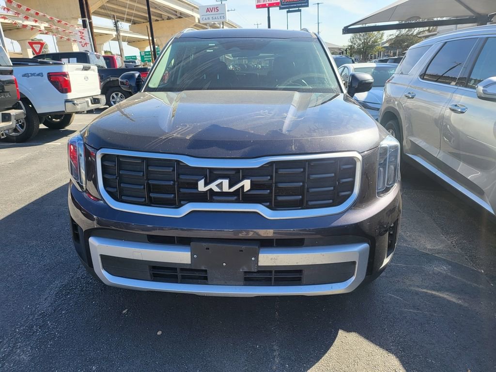 Used 2025 Kia Telluride S image 2