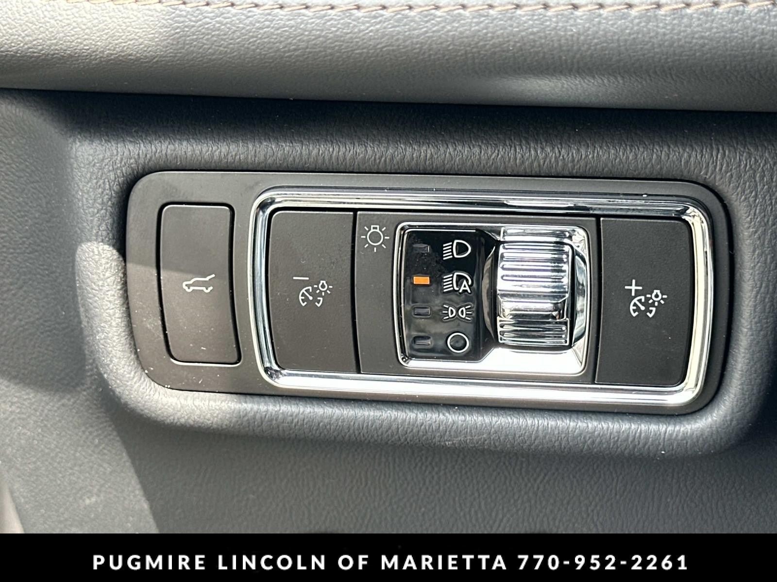New 2026 Lincoln Aviator Reserve w/ Jet Appearance Package RWD image 32