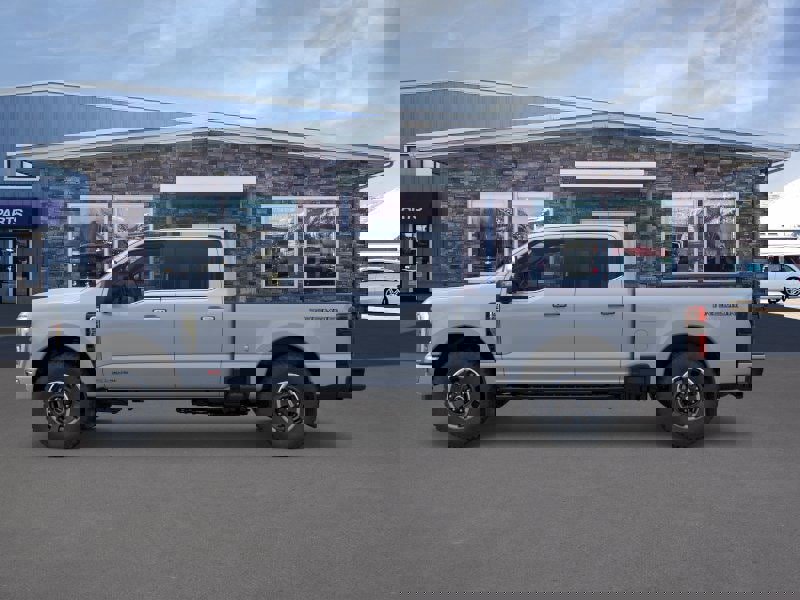 New 2026 Ford F250 Platinum w/ Platinum Plus Package image 3