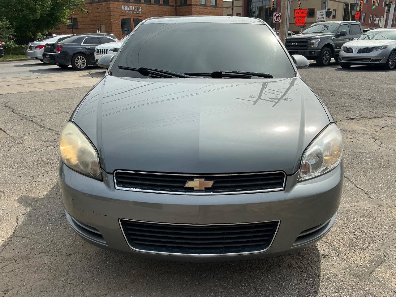 Used 2009 Chevrolet Impala LT FWD image 7
