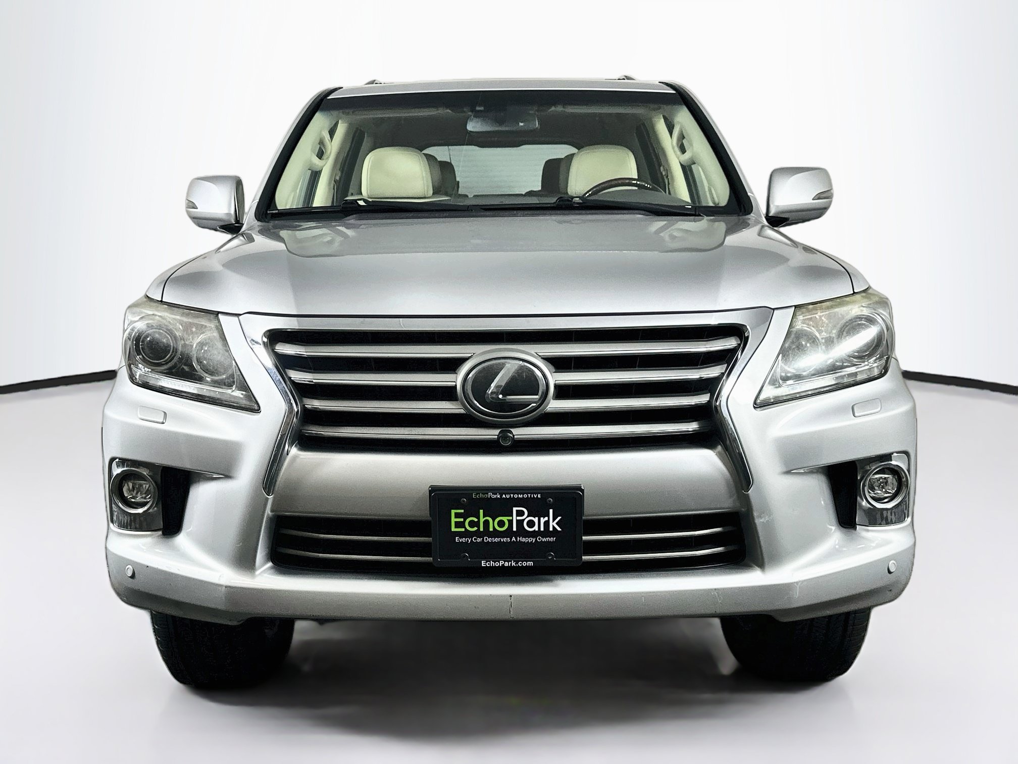 Used 2014 Lexus LX 570 4WD image 2