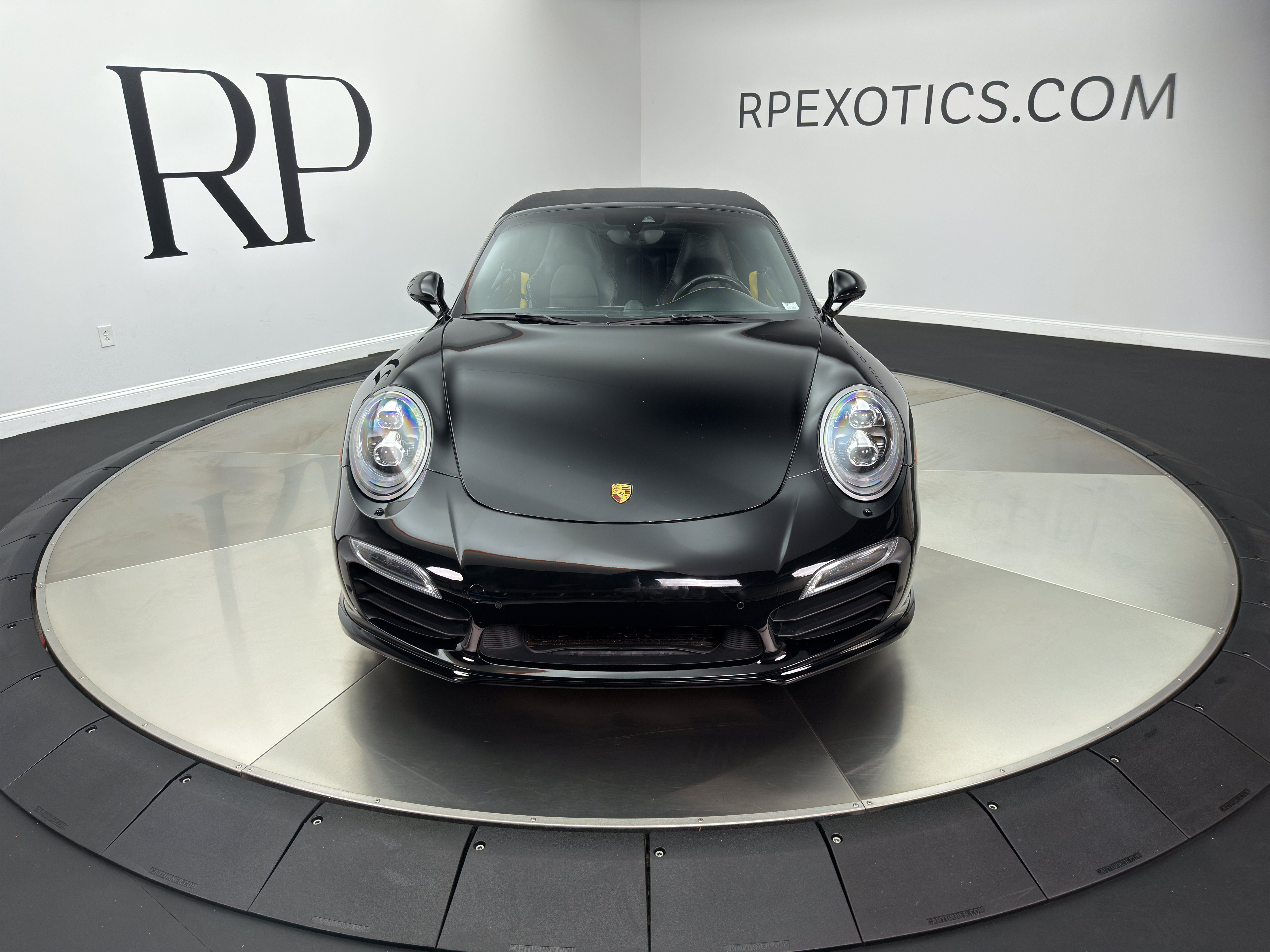 Used 2015 Porsche 911 Turbo S AWD/4WD image 12