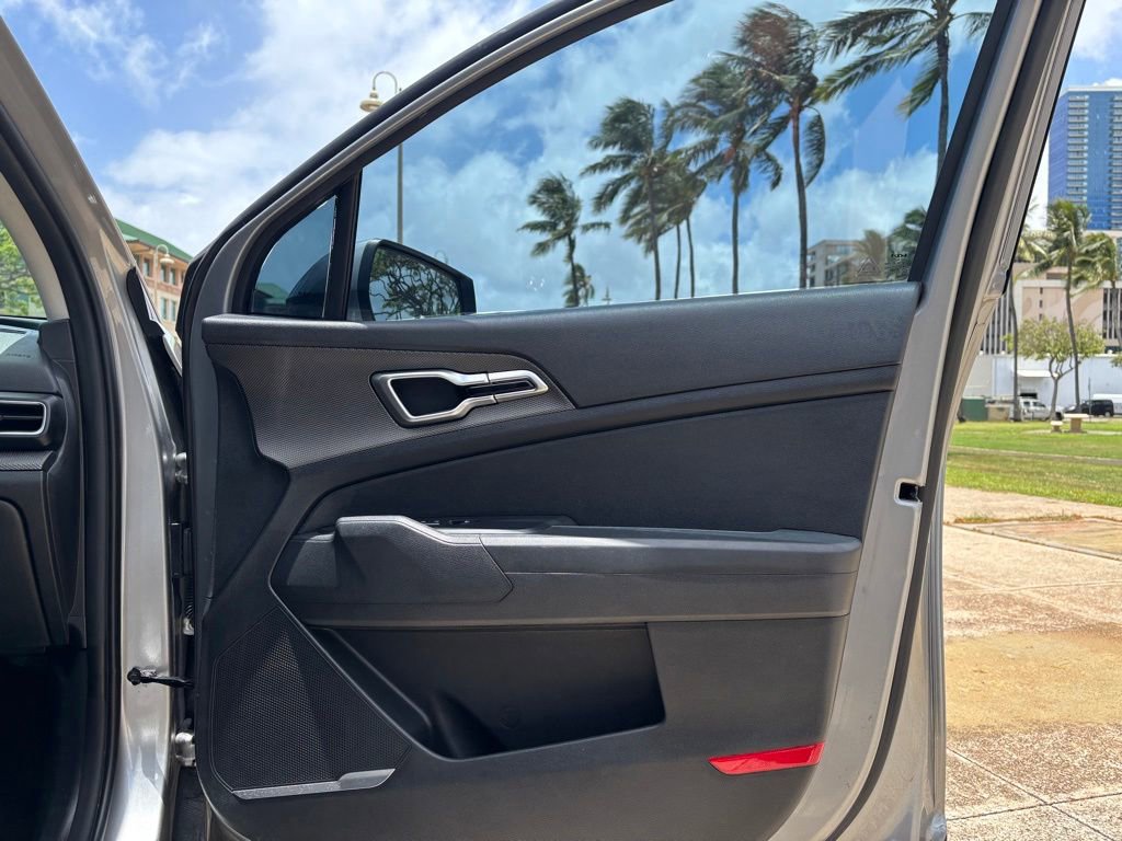 Used 2024 Kia Niro EX Touring FWD image 15