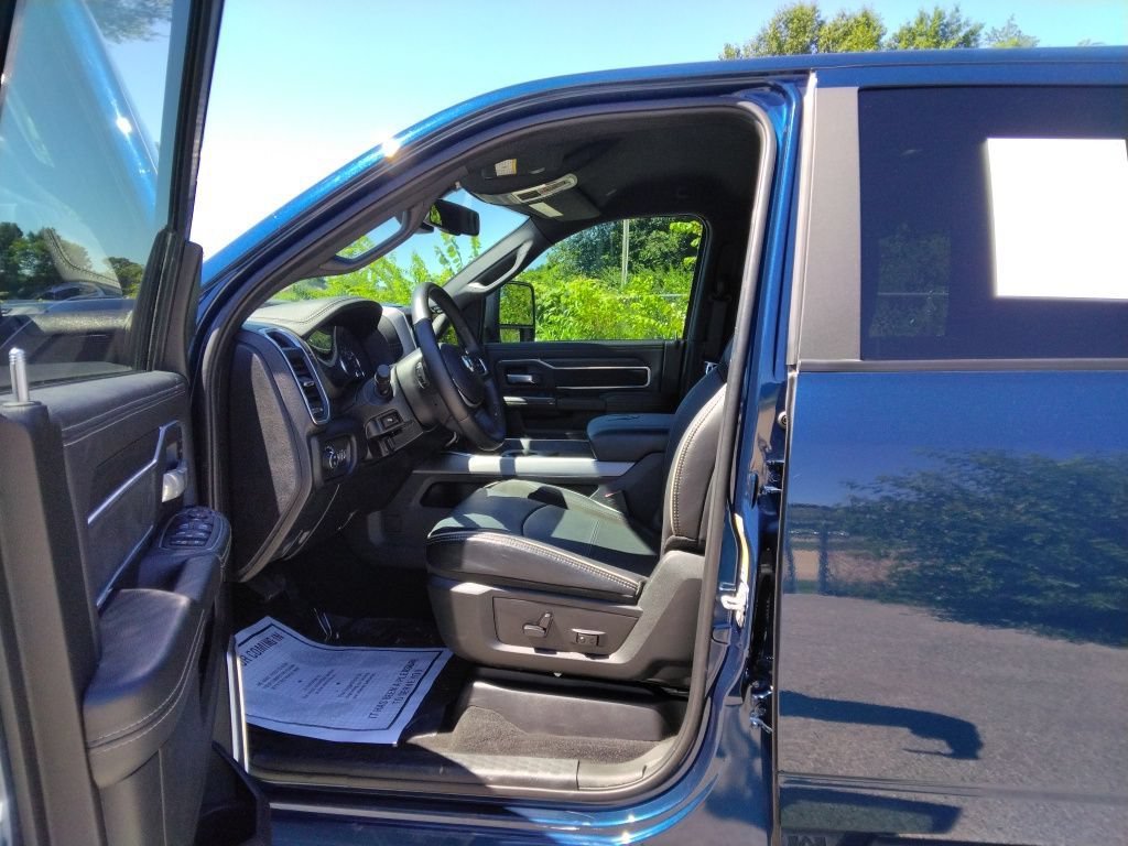 Used 2024 RAM 2500 Laramie w/ Night Edition AWD/4WD image 7