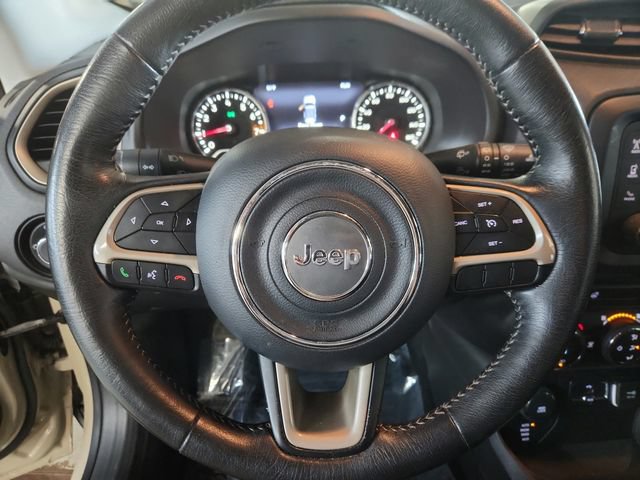 Used 2016 Jeep Renegade Limited w/ Safety & Security Group AWD/4WD image 11