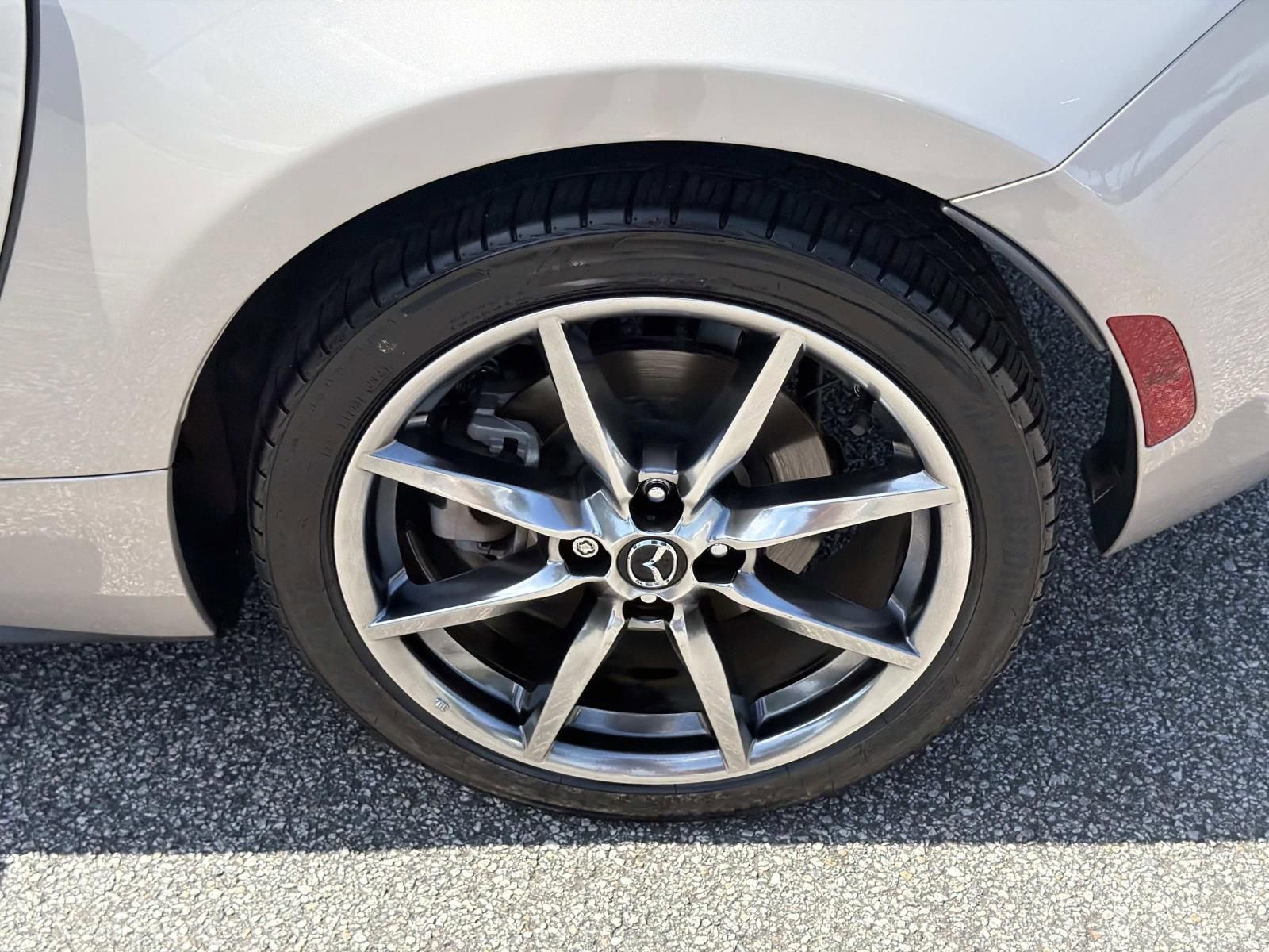 Used 2022 MAZDA MX-5 Miata Grand Touring w/ Weather Package RWD image 17