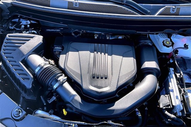 Used 2025 Chevrolet Traverse RS w/ LPO, Floor Liner Package image 32