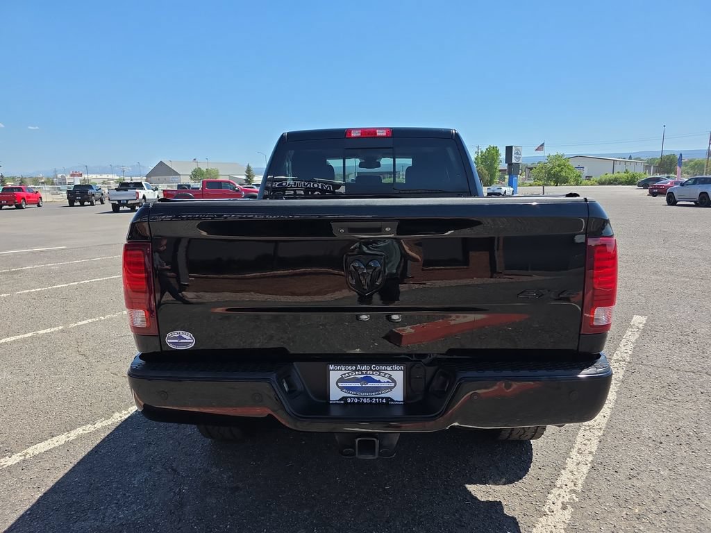 Used 2015 RAM 2500 Laramie w/ Black Appearance Group AWD/4WD image 8