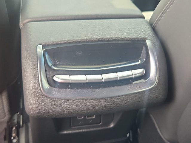 Used 2024 Cadillac XT6 Premium Luxury AWD/4WD image 17
