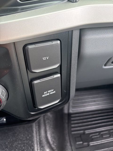 New 2026 Ford F550 4x4 Crew Cab image 39