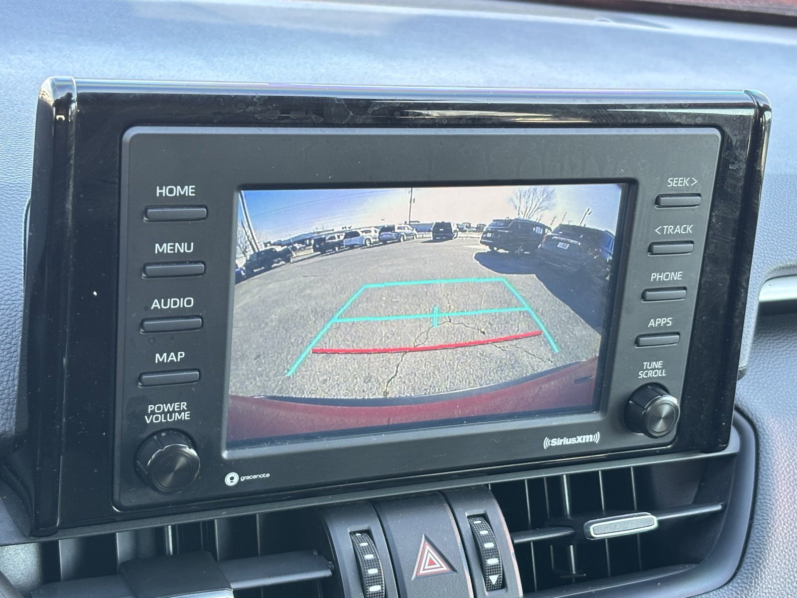 Used 2021 Toyota RAV4 XLE Premium image 8