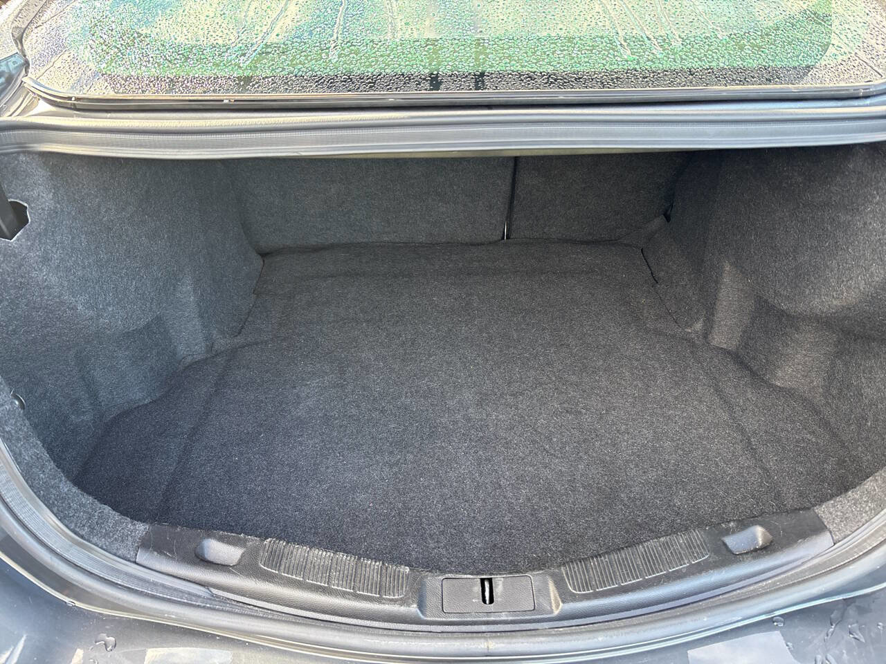 Used 2017 Ford Fusion SE w/ Fusion SE Technology Package image 10