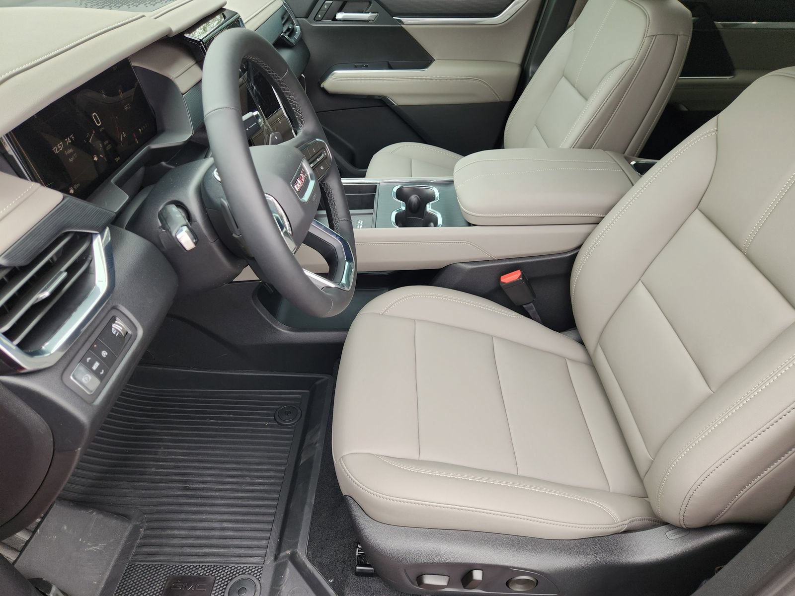 New 2026 GMC Acadia Elevation w/ Elevation Premium Package FWD image 16