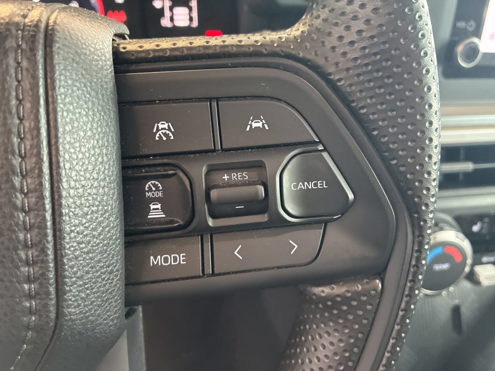 Used 2024 Toyota Tacoma SR5 AWD/4WD image 14